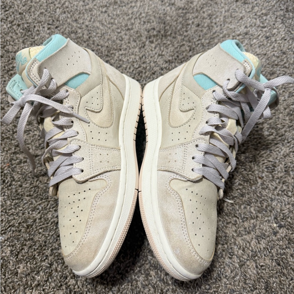 Nike Air Jordan 1 Mid Cream with Teal Accents - Picture 4 of 8